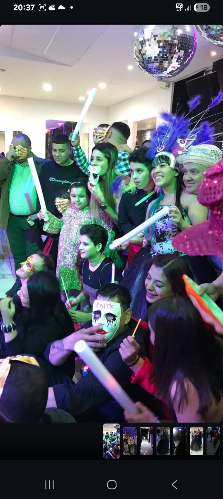 Fiesta con invitados